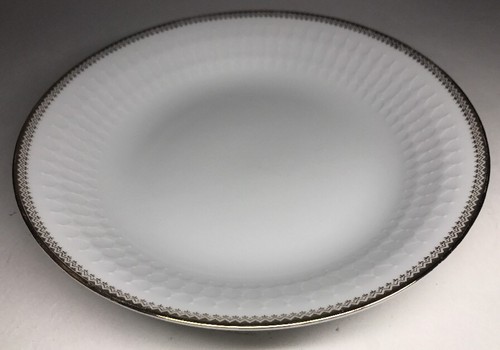 Lot2 assiettes porcelaine - de,