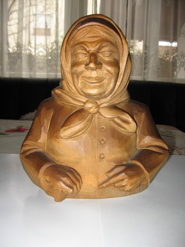 Statuette bois paysanne - -,