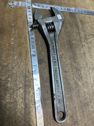 Old tool outil ancien - old, clé