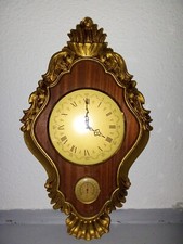 horloge très ancienne en bois