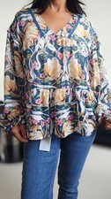 Blouse fleurie ample bleu rose
