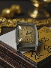 Montre mécanique ancienne