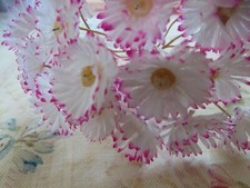 LOT DE 24 ANCIENNES FLEURS