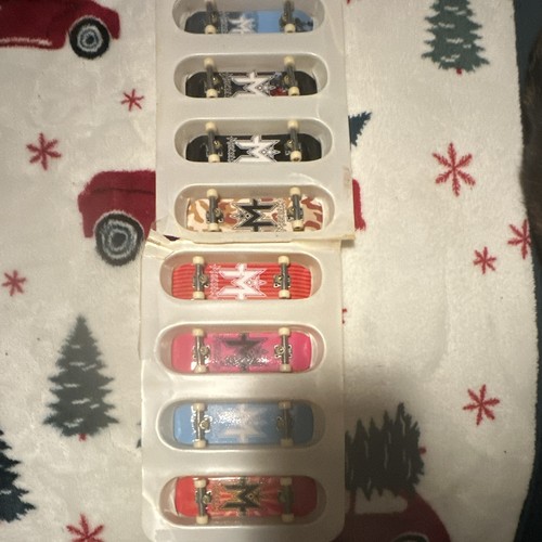 Tech deck finger - tech,
