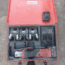 Sertisseuse A Per A Batterie