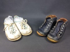 Anciennes paires de chaussures