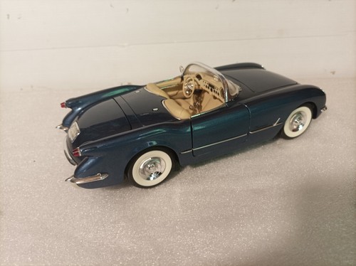 Chevrolet corvette mira - 1/18,