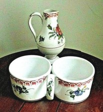 Ancien serviteur pots à condiments solidaires avec anse et pichet huilier