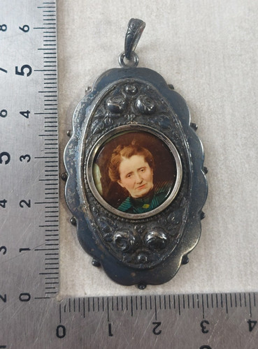 Ancien pendentif médaillon - ancien, /
