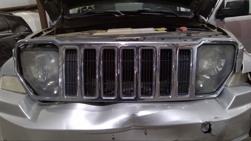 Grille chrome fits 12 - fits, 08-12