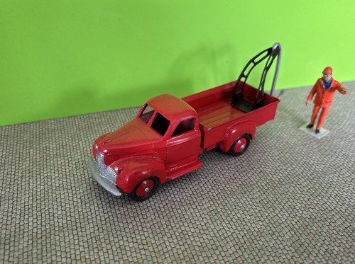 Dinky toys studebaker echelle - dinky,