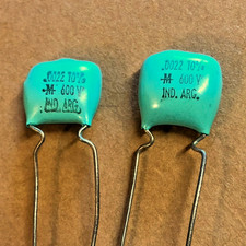 2 Condensateurs MALLORY Blue