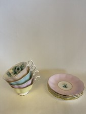 4 Tasses Et Sous Tasses ROYAL ALBERT porcelaine anglaise