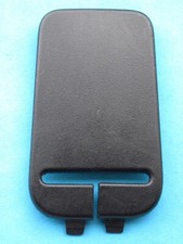 Peugeot 207 SW de 2007, cache guide de ceinture de sécurité arrière 9658958077