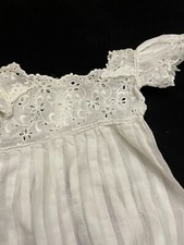 poupée robe de baptême