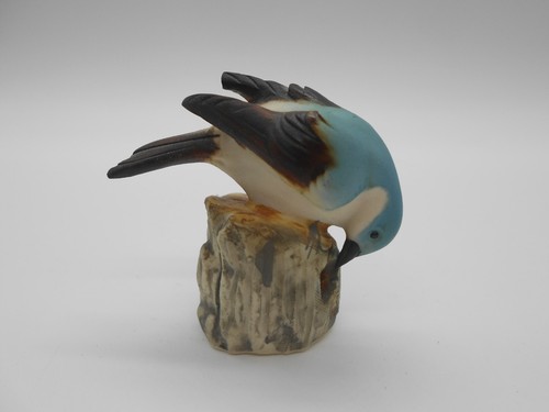 Figurine en biscuit - ),