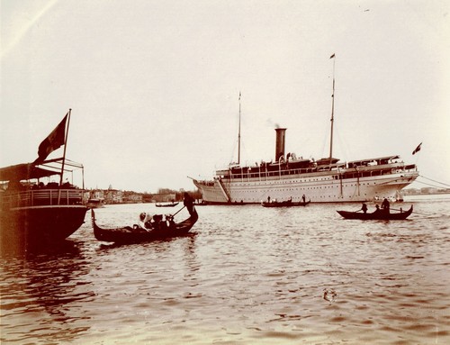 Italie 1906 venise - , gondoles