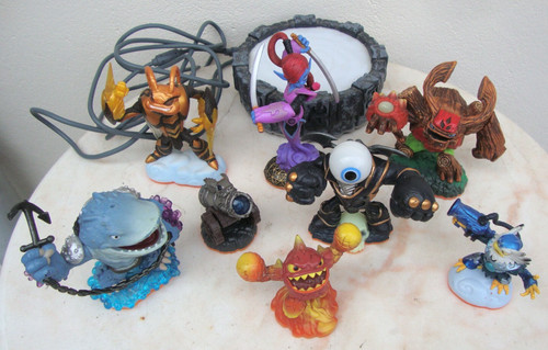 Lot figurines skylanders - lot, de