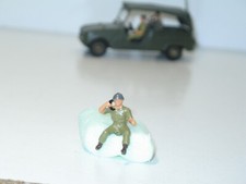 R08 DINKY TOYS soldat METAL