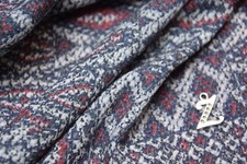 BA&SH.Superbe crêpe microfibre motif ikat. Bleu, rouge, gris, blanc.