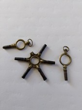 CLES DE MONTRE A GOUSSET LOT DE 3 ANCIENNES DANS LEUR JUS 