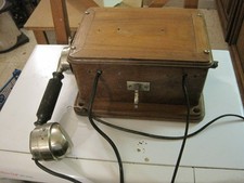 Ancien telephone a manivelle picart lebas modele 1910 de 1935