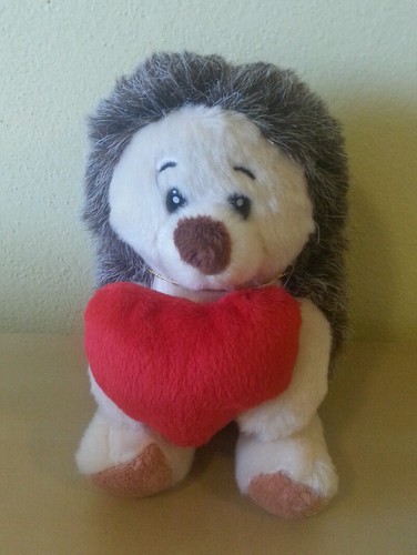 Peluche lindt hérisson - lindt, coeur