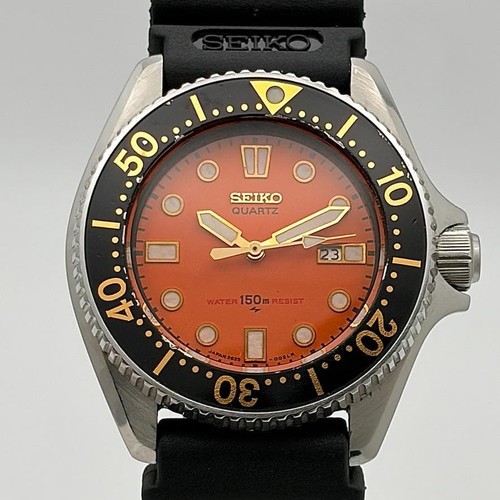 Montre plongée orange - de,
