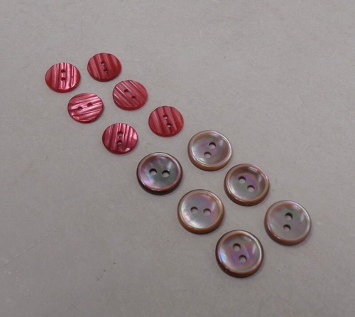 Lot boutons anciens en - lot,
