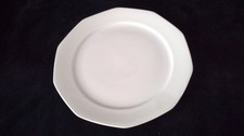 Plat en porcelaine de Bavière