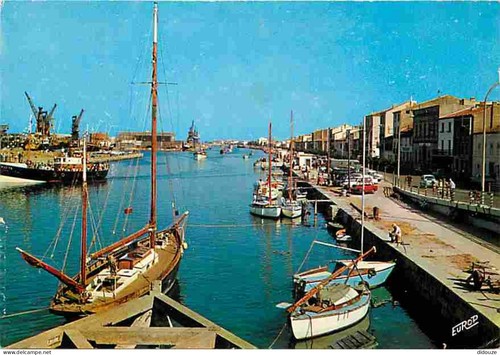 Carte postale port la - -, 11