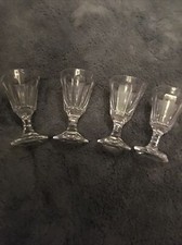 LOT DE 3 VERRES A PIED A