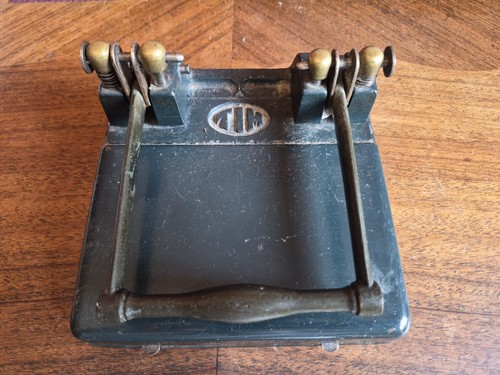 Ancienne perforatrice table - perforatrice,