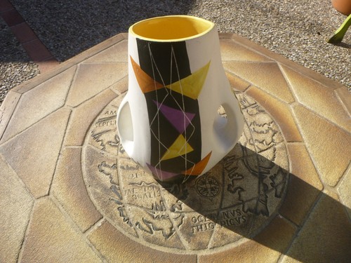 Beau vase deux - vase, a