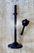 Socle pour poupée fille