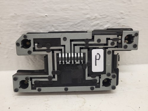 Platine porte ampoule feu