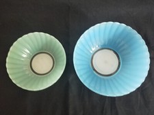 2 coupelles verre coloré