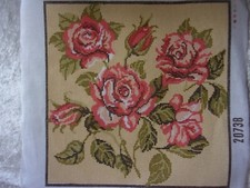 N° 20738 CANEVAS A FAIRE DES ROSES  37 cm x 37 cm sans fil et sans aiguille