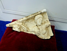 fragment restauré dalle