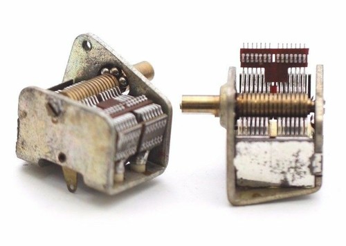 Condensateur variable à - x,