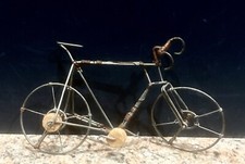 vélo miniature en métal