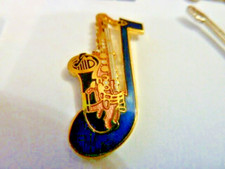 PIN'S  MUSIQUE   /  SAXOPHONE  /  DEMONS ET MERVEILLES   /RARE