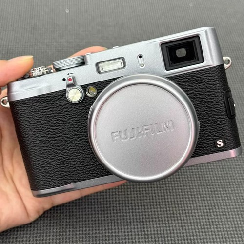 New fujifilm fuji - 95%, x100s