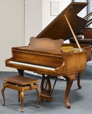 Steinway & Sons Piano, M-170 -