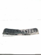 grille gauche capot AUDI A4