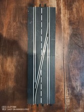 Carrera Digital 132 / 124 rail droit a  changement de voie a droite