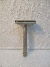 Ancien petit rasoir à main  de collection