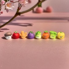 8 figurines de mini légumes