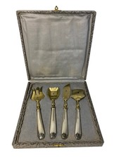 Arts de la table, service à