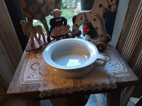 Ancien pot aisance - d'aisance, d'enfance